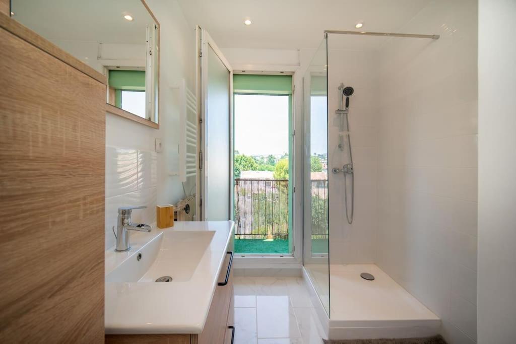 Fully Equipped Apartment With Parking 6 Beds Marseille Exterior photo